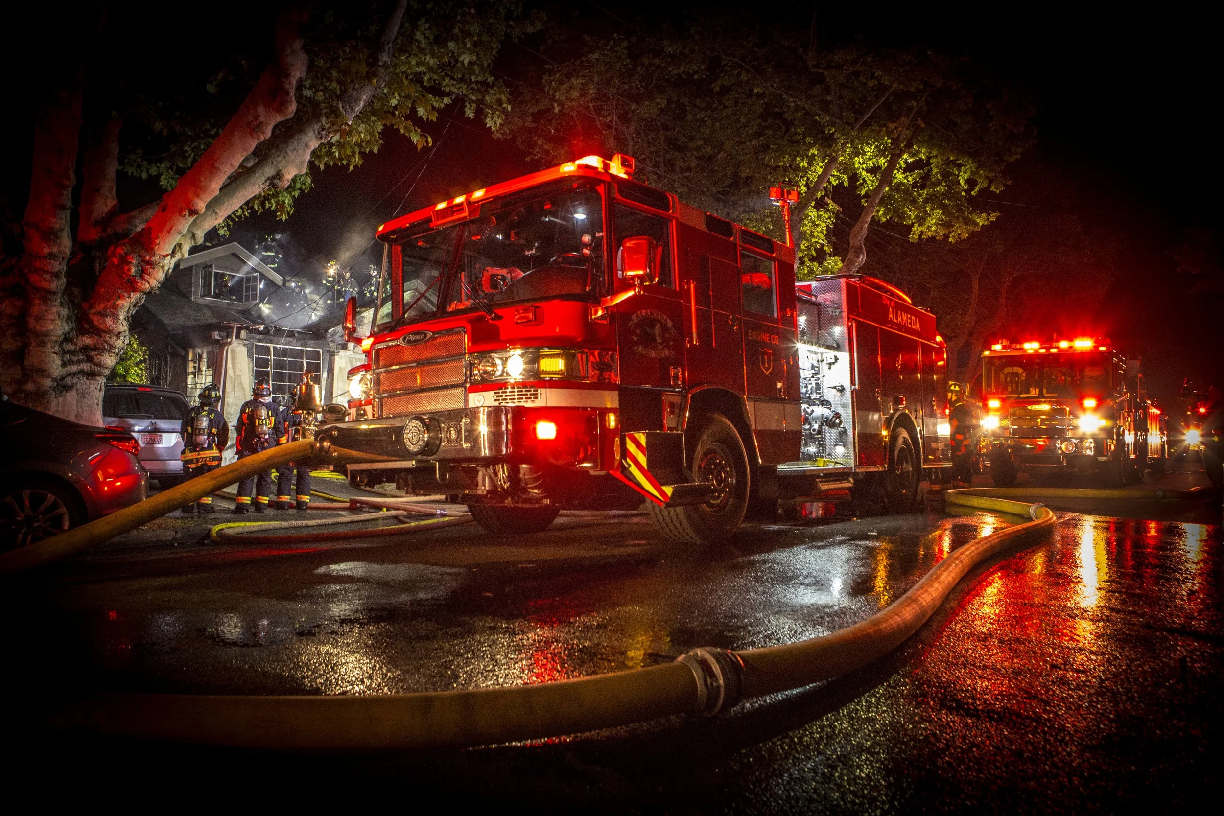 OTV_ALAMEDA_2ALRM_HSFIRE_052716_loresMR2A8821.jpg