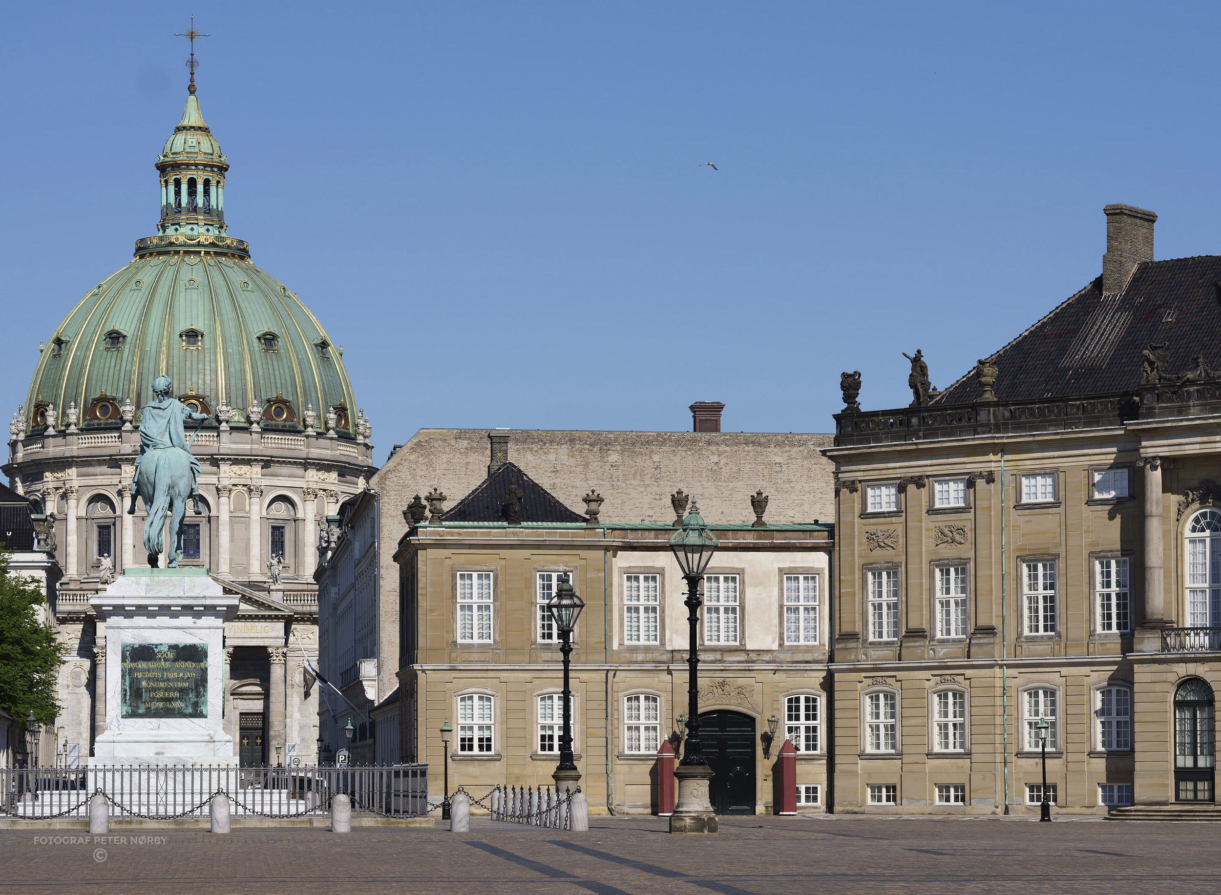 Amalienborg_facader_021.jpg