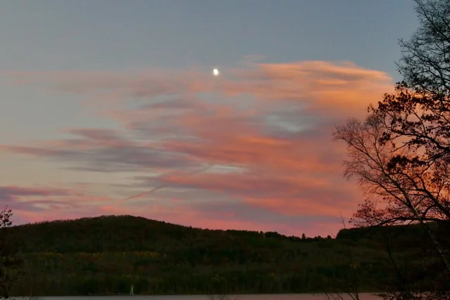 Nightfall behind the Blue Mingo