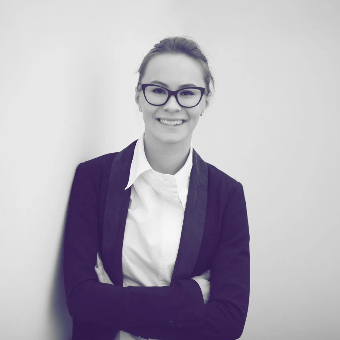 SO LEGAL Portait Girl.jpg