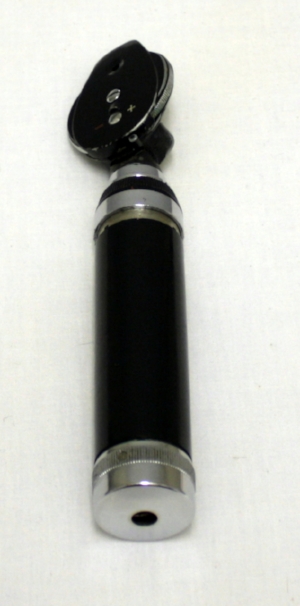The black-handled Ophthalmascope