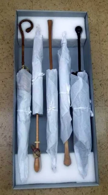 For most boxes, we were only able to fit four to five parasols or umbrellas in a box.