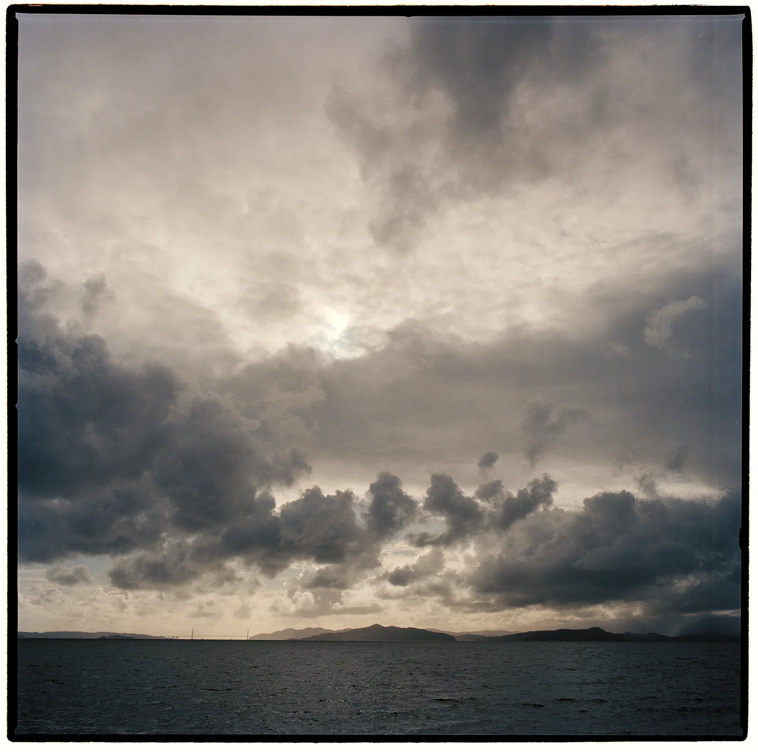 seascape 001 - strong contrast, cool balance.jpg