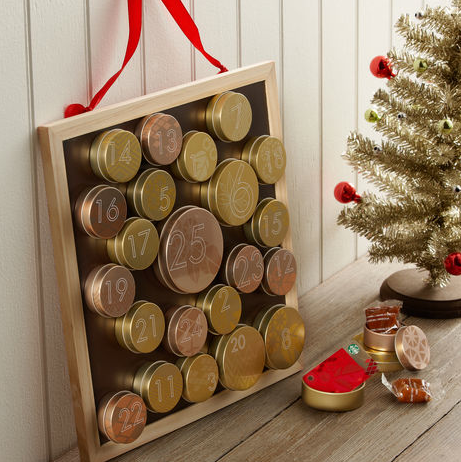 starbucks-Tin-Chalkboard-Advent-Calendar.png