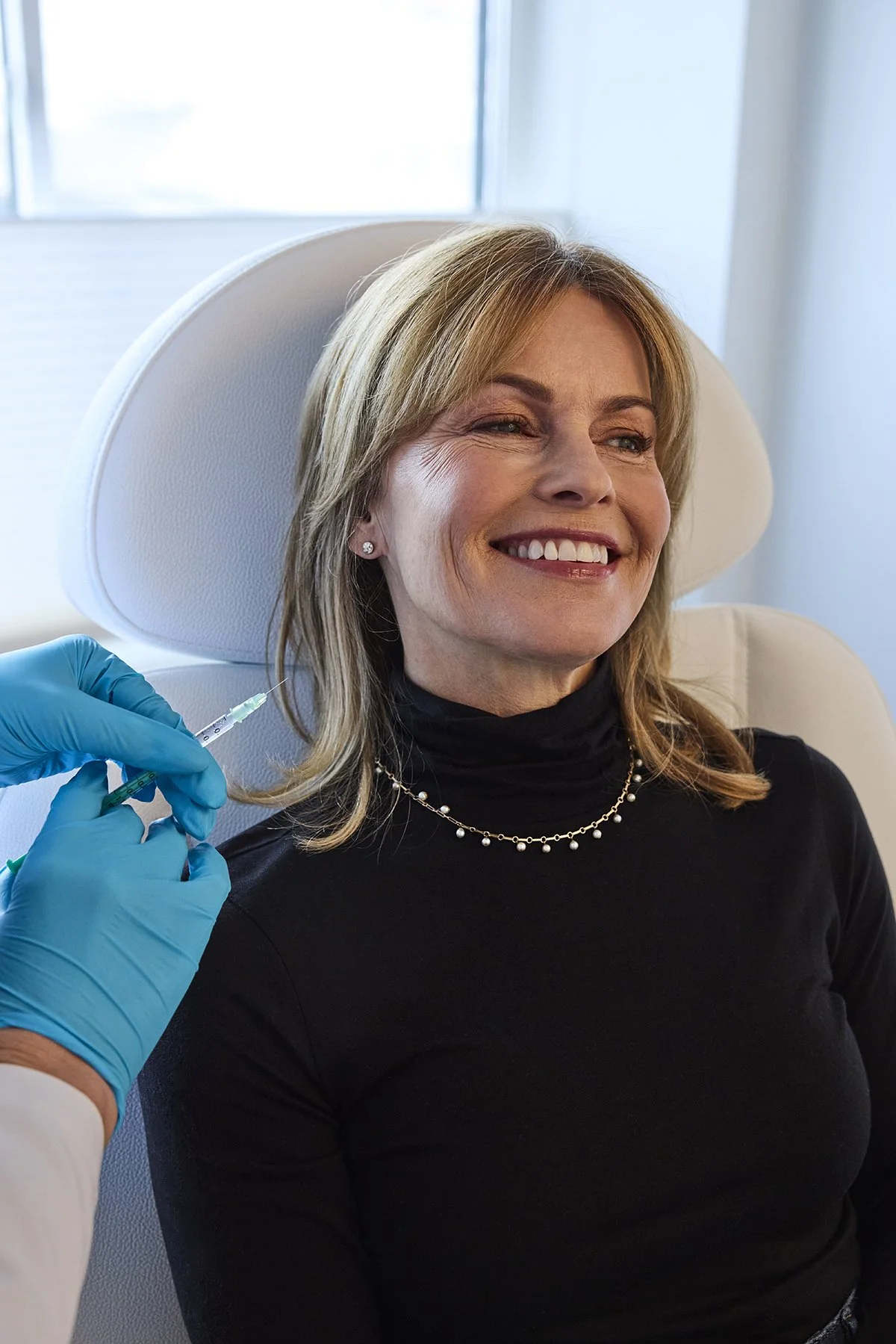 anna_tabakova_boston_commercial_photographer_healthcare_beauty_interlocks9 copy.jpg