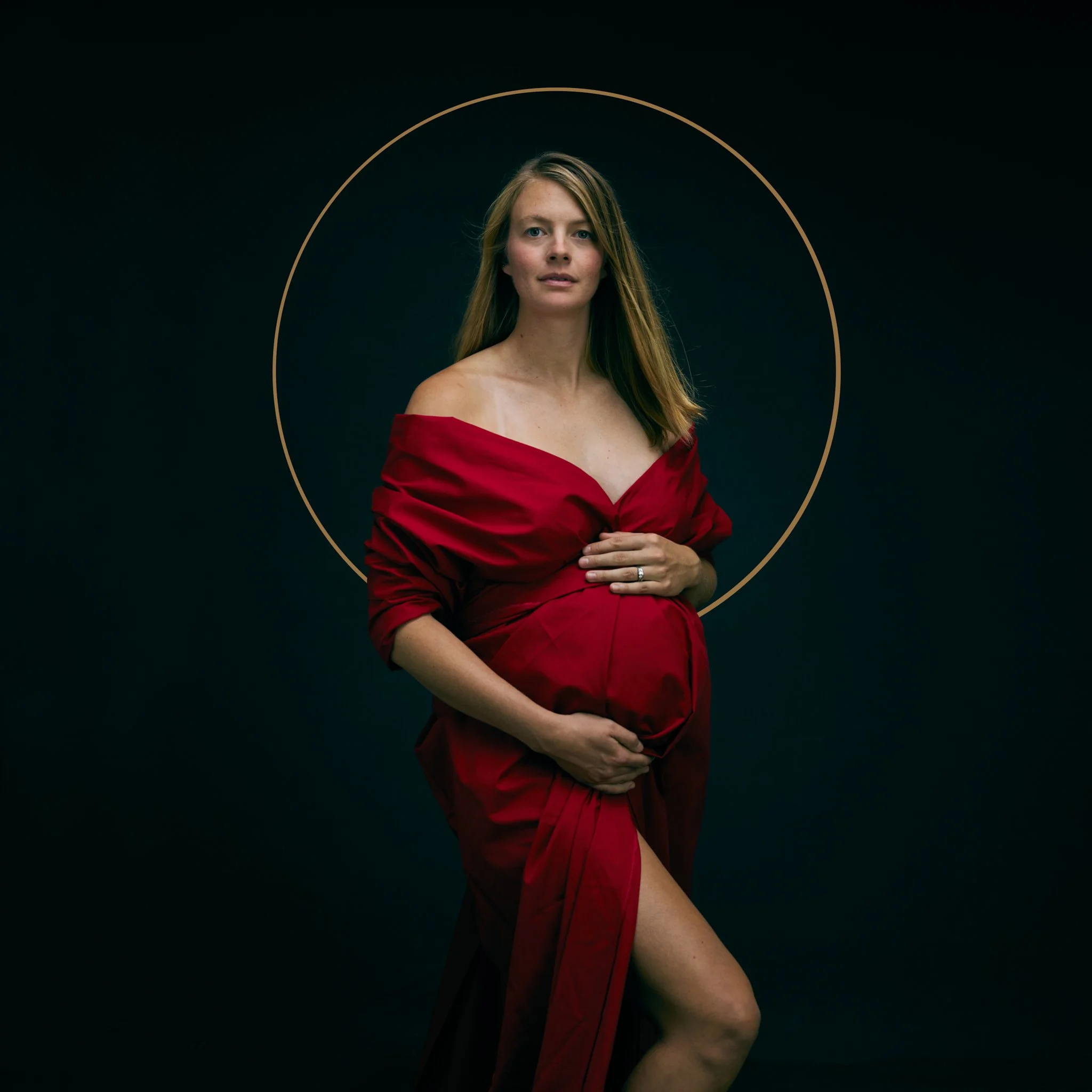 test canon r520119 1 ps sq final 2 big circle.jpg