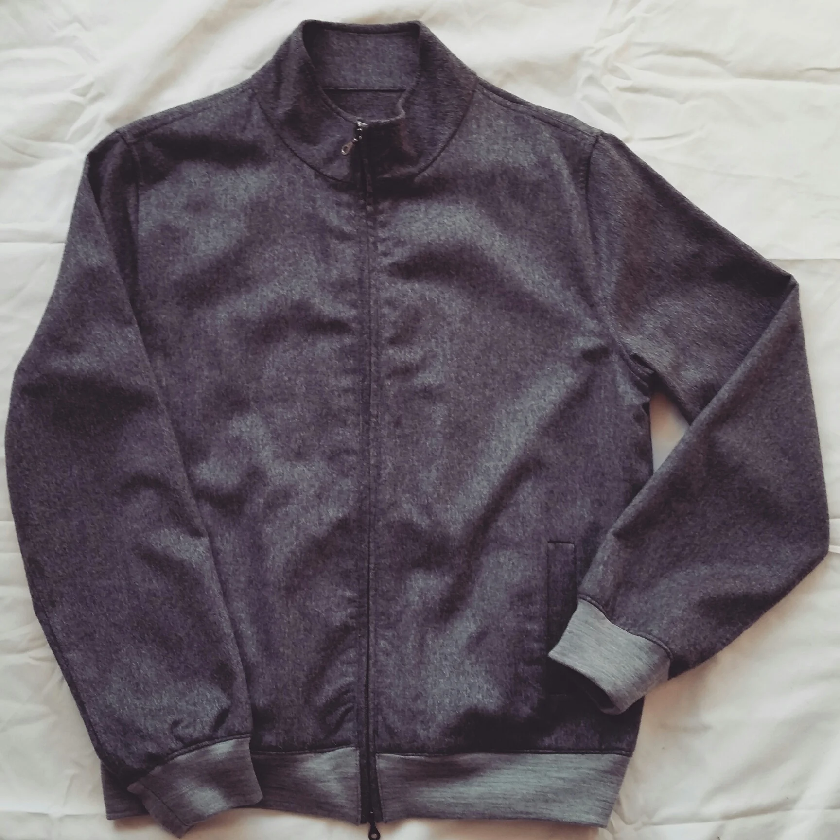 Medium Grey cashmere zip up