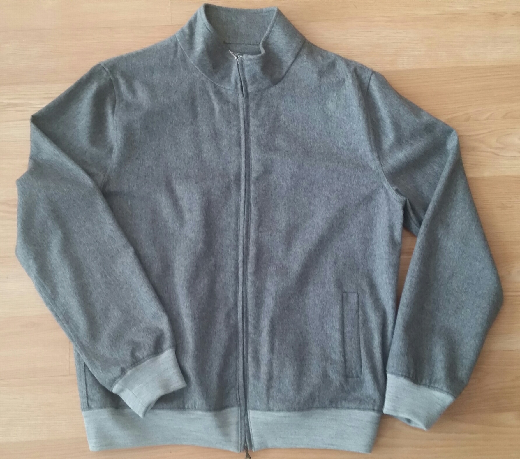 Light Grey cashmere zip up