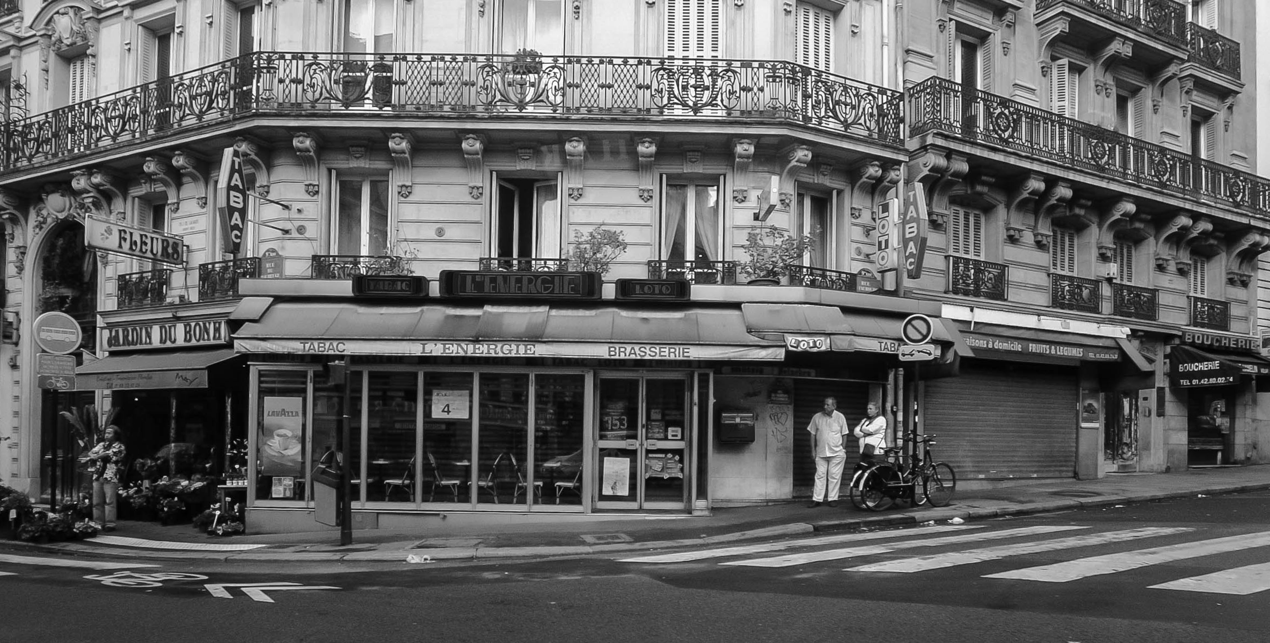  Paris, France 