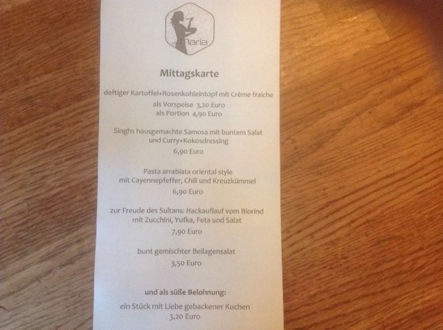 wir haben heute ofenfrischen Hackauflauf vom Bio-Rind, Eintopf zum Aufwärmen, Singhs leckere Samosa und noch einiges mehr für euch gekocht!