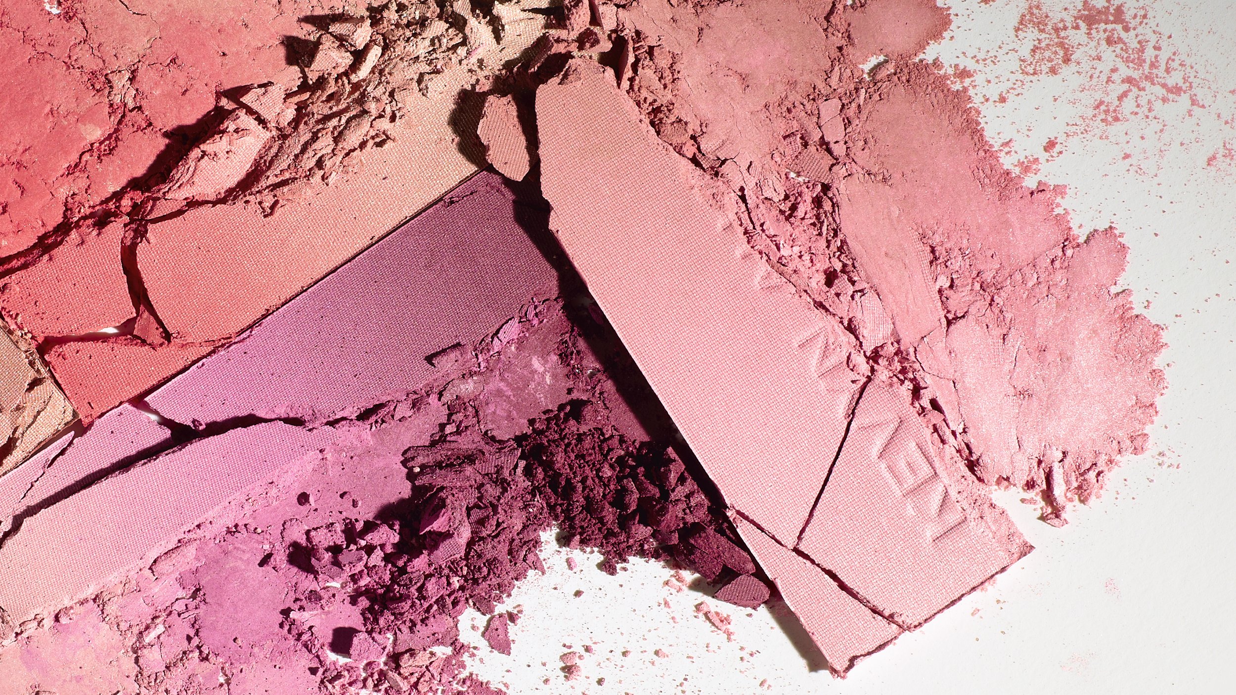 18_09_02_KA_0400_KA_NEO_BLUSH_SWATCH_PALETTE_FNL_LP_CROP.jpg