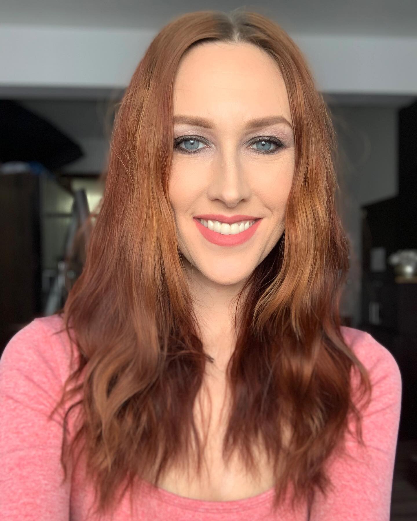 Check out the tags to see the products I used and shop! 

#makeup #mattelips #redheads #mascara #minnesota #minneapolis #carynmodels