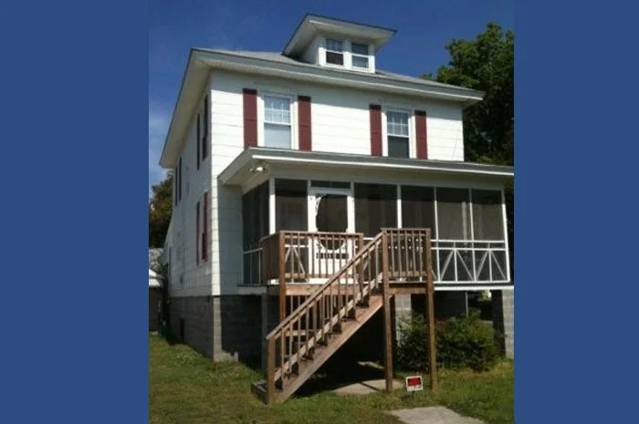 ArchiesFlounderHouse.jpg
