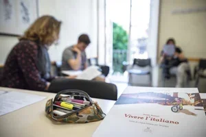 Scuola Leonardo da Vinci ®" Learn Italian in Florence, Milan, Rome, Turin and Viareggio Officially authorized by the Italian Ministry of Education