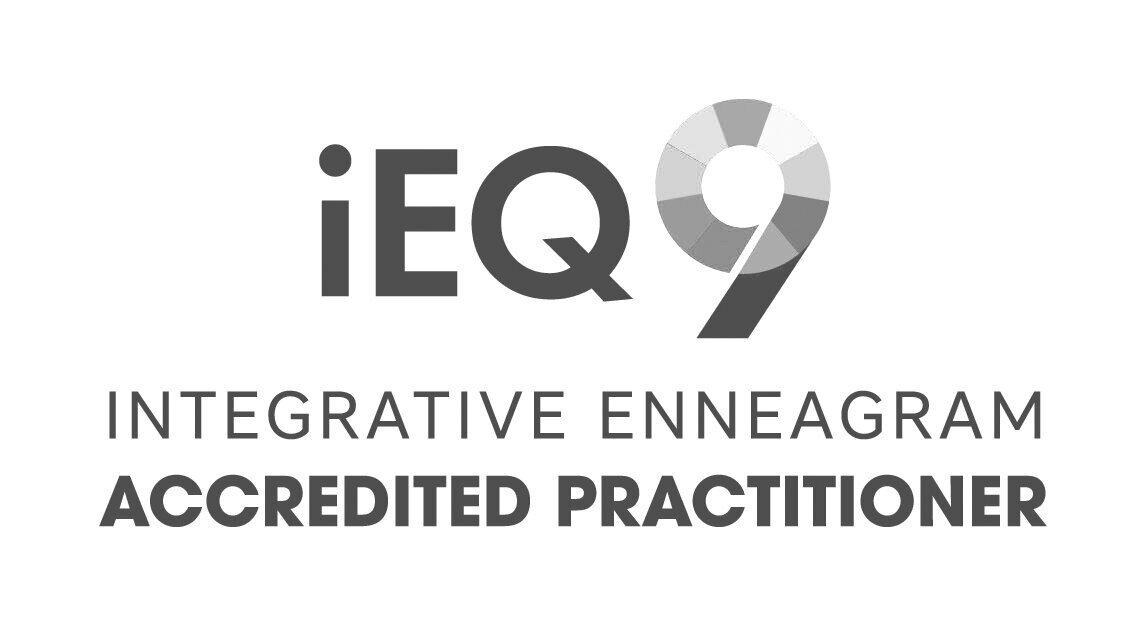 iEQ9-AccreditedPrac-logo-white-v.jpg