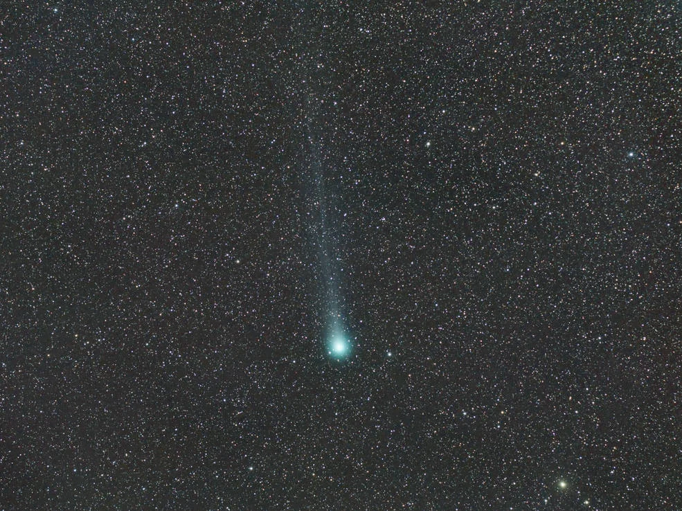 Picture of the comet C/2014 Q2 (Lovejoy) on 12 February 2015 from 50km south of Paris. Credits: Fabrice Noel