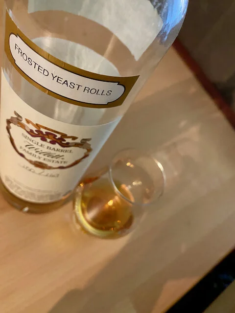 Willett Family Estate Straight Bourbon Review, Barrel No. 704, 50.5% Frosted Yeast Rolls