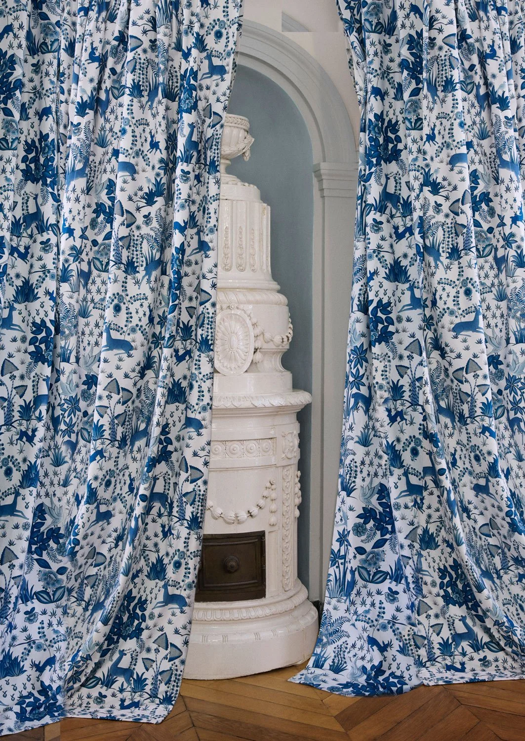 PARADIS-ISLAND-BLEU-FAIENCE.jpg