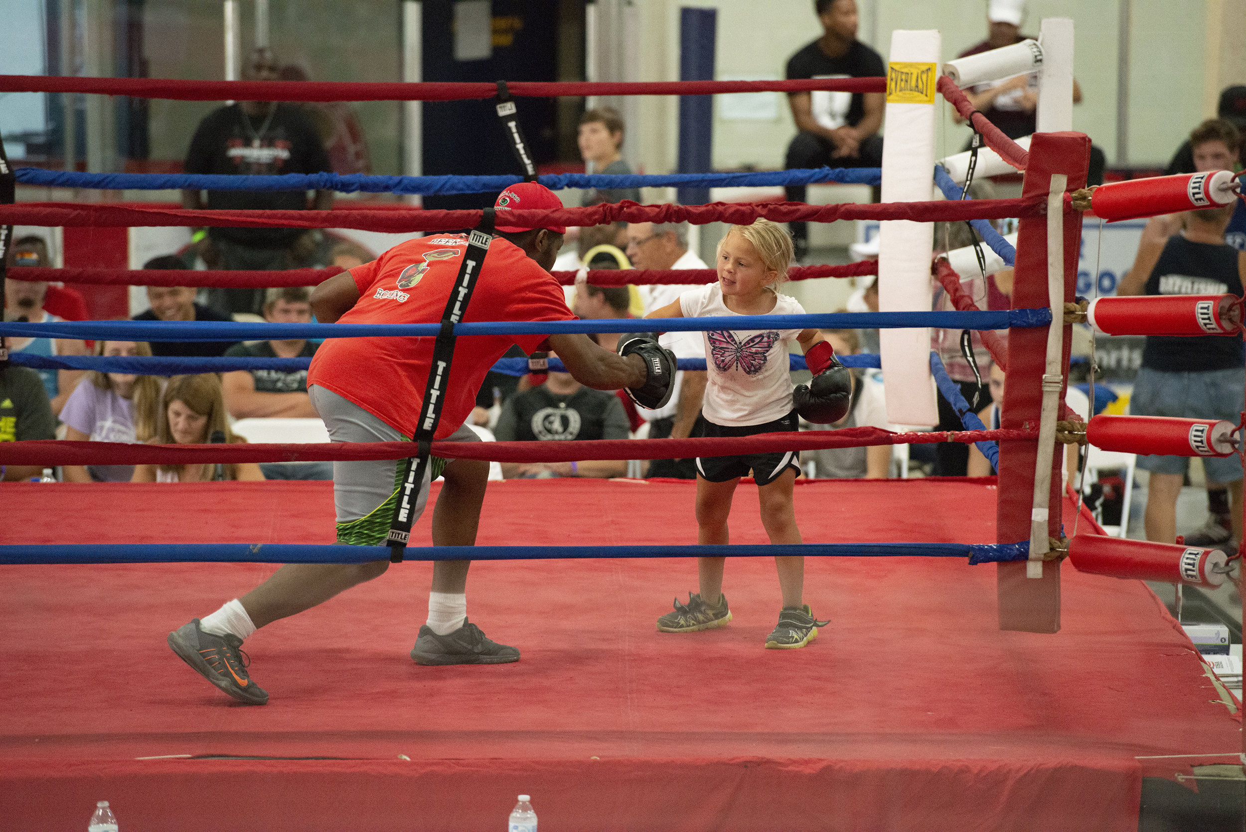 Boxing_Show5_Reverie_photography_Peek-a-Boo_Boxing_Gym_River Falls.jpg