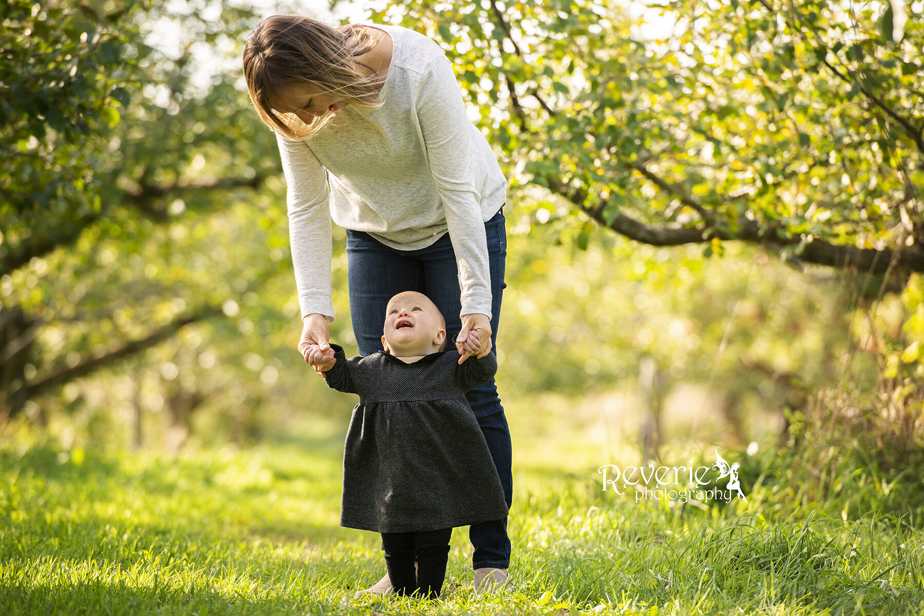 river_falls_photographer_wisconsin_reverie_rachel_paulus_family_kids_4.jpg