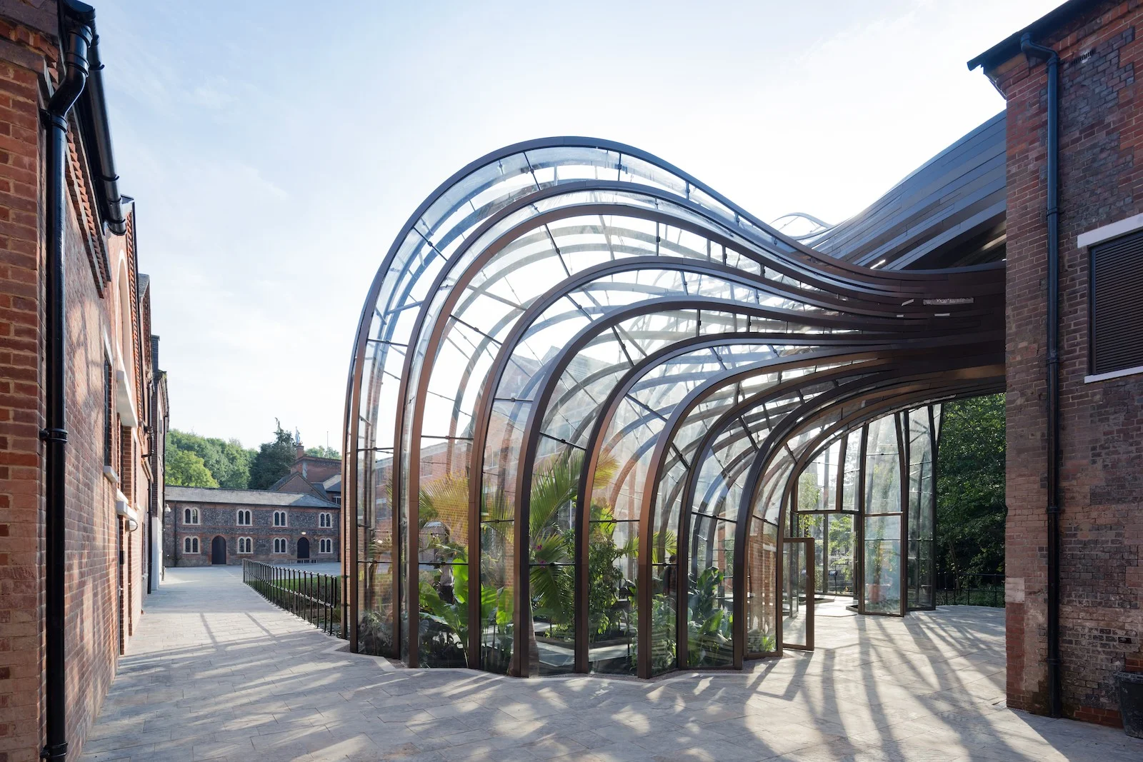 486_01_HR_BombaySapphireDistillery_CREDIT_IwanBaan.jpg