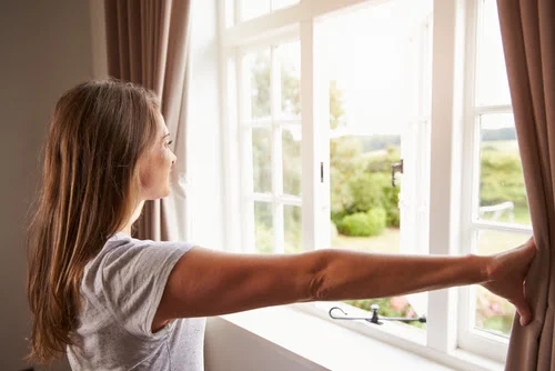 Pro tip: Eliminate persistent bad odors naturally with baking soda. Sprinkle baking soda on carpets and upholstery, let it sit for at least 30 minutes, and vacuum away! The science behind this trick is very simple: bad odors tend to be acidic (they have high pH levels), baking soda lowers the pH and neutralizes the unpleasant smell.