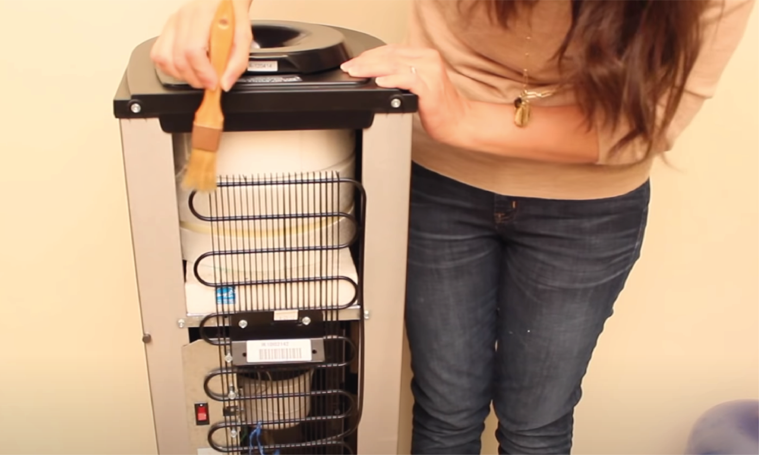 How to clean the water dispenser — MB Green Cleaning
