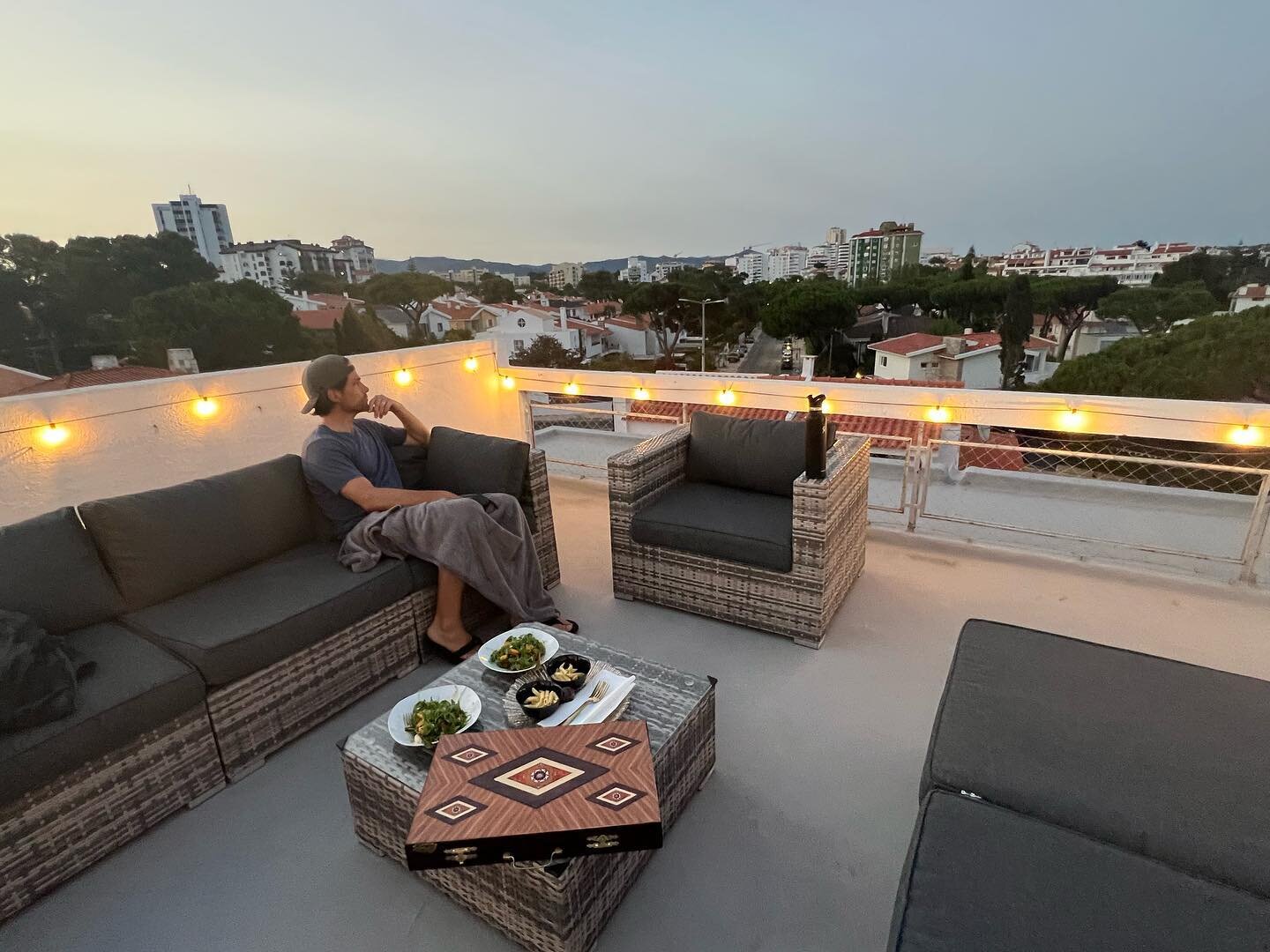 Backgammon + rooftops