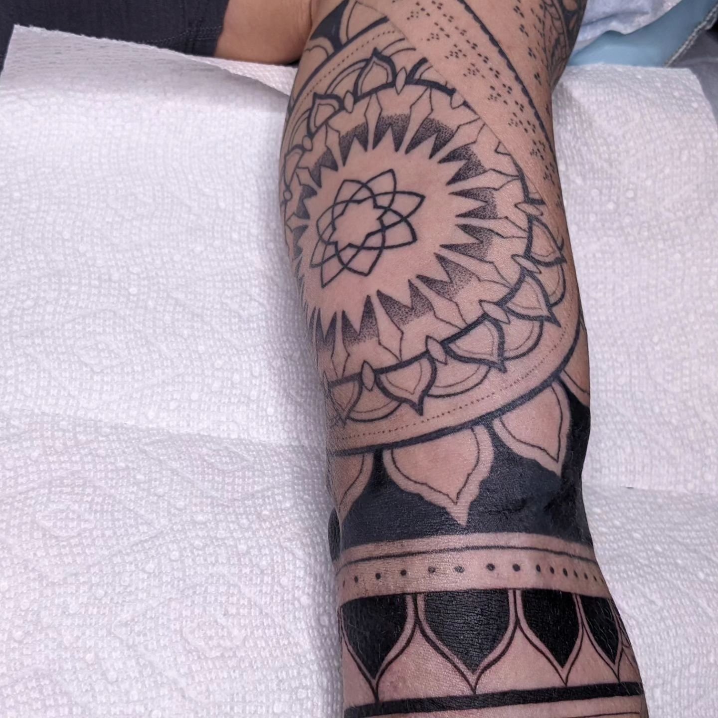 Just one more to go, big mandala fill on the inner forearm is all that's left to complete this yoga-inspired ornamental sleeve for @jenaddington 
.
#ornamentaltattoo #tattoos #sleevetattoos #916tattoos #goldcountrytattooartist #auburntattooartists #o