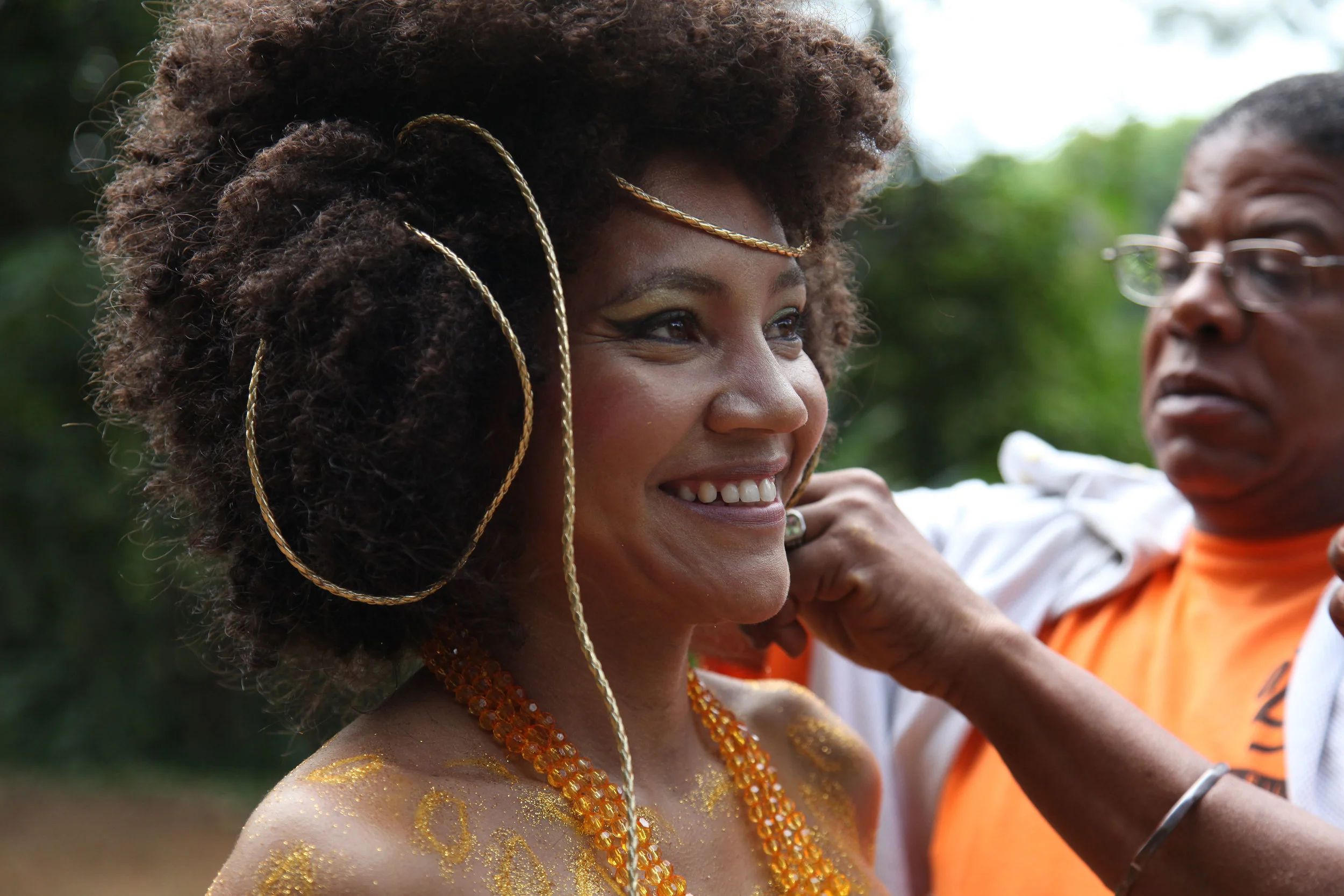 Oxum played by Josi Reis