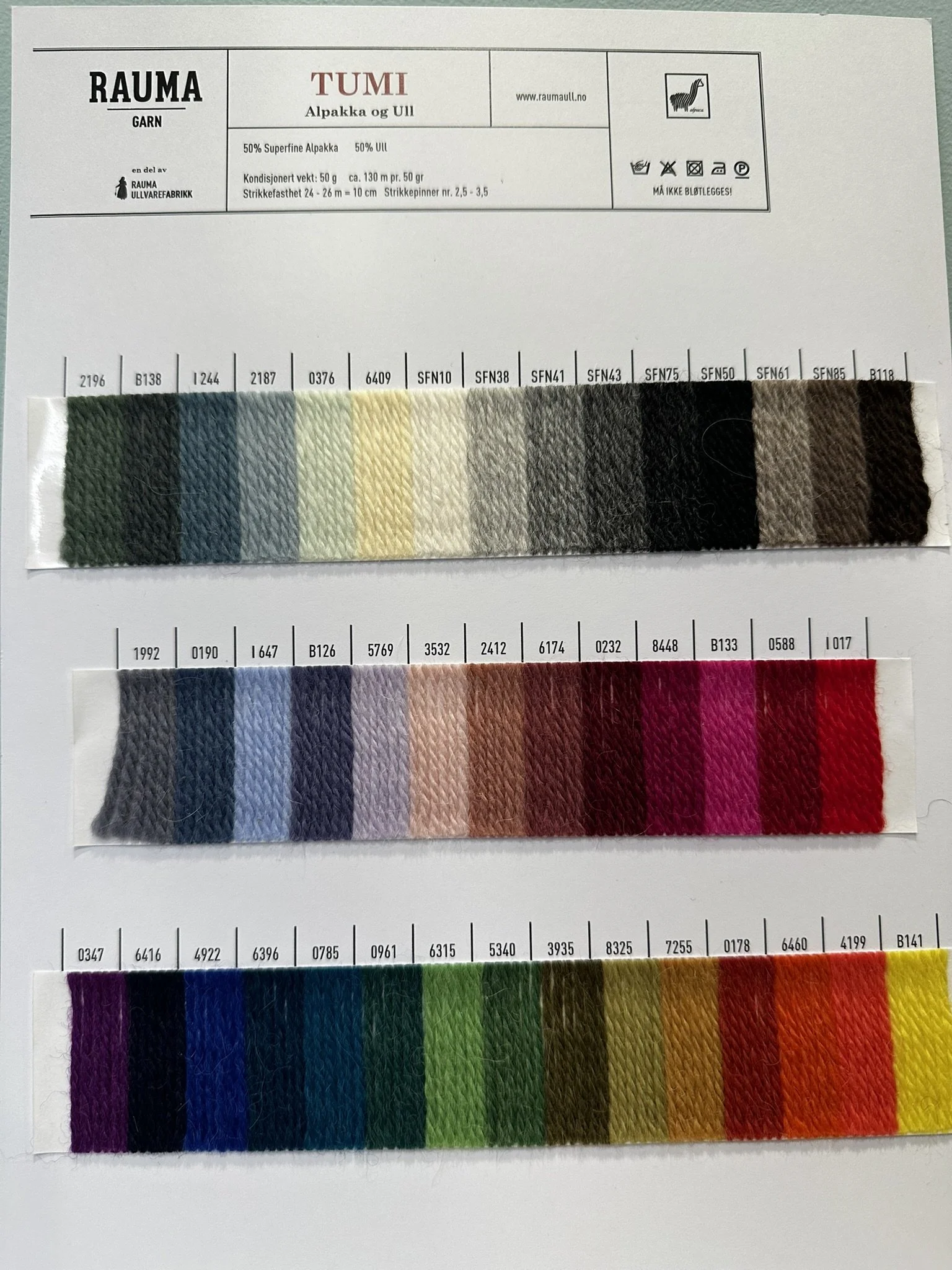 Tumi Knitting Yarn Color Card