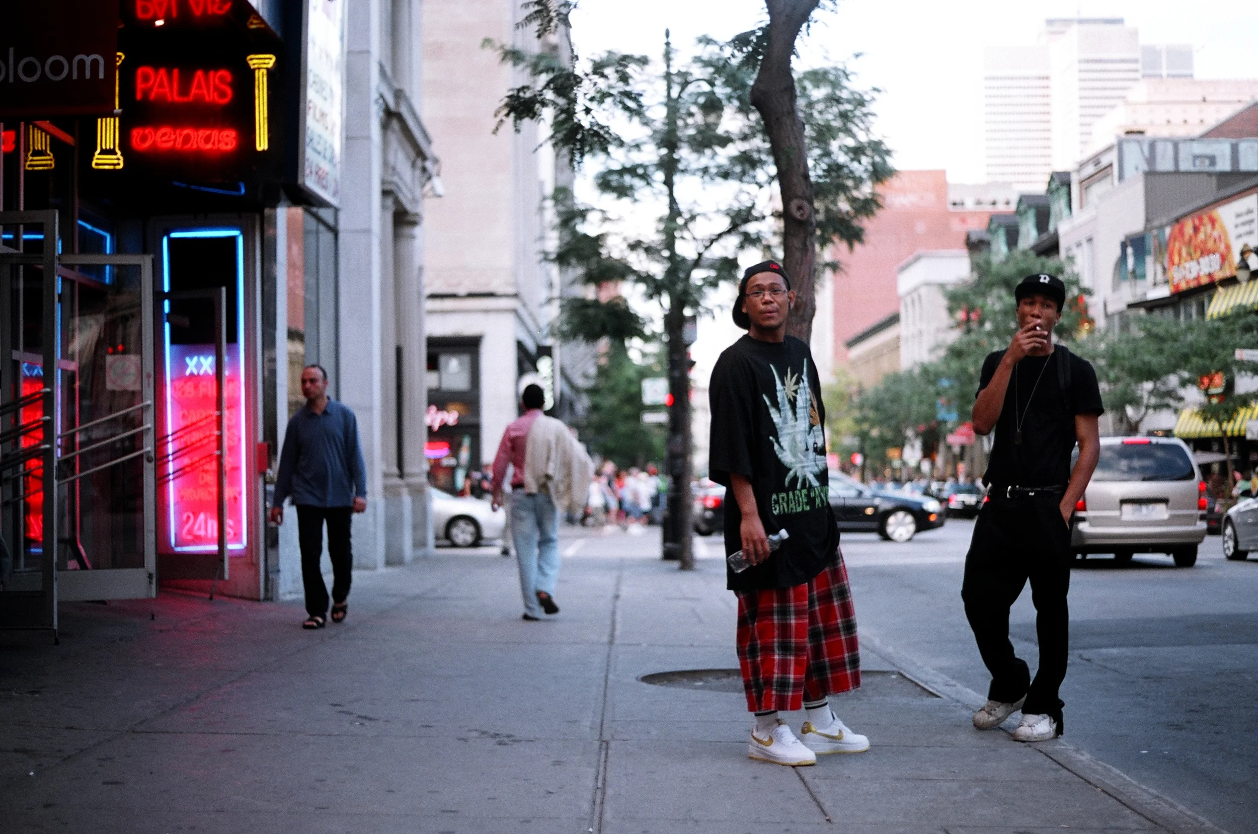 Looking, Montreal