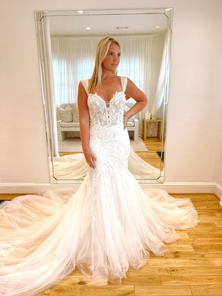 Birmingham's Only Sample Gown Shop  Birmingham Wedding Dresses | Bustle  Gowns