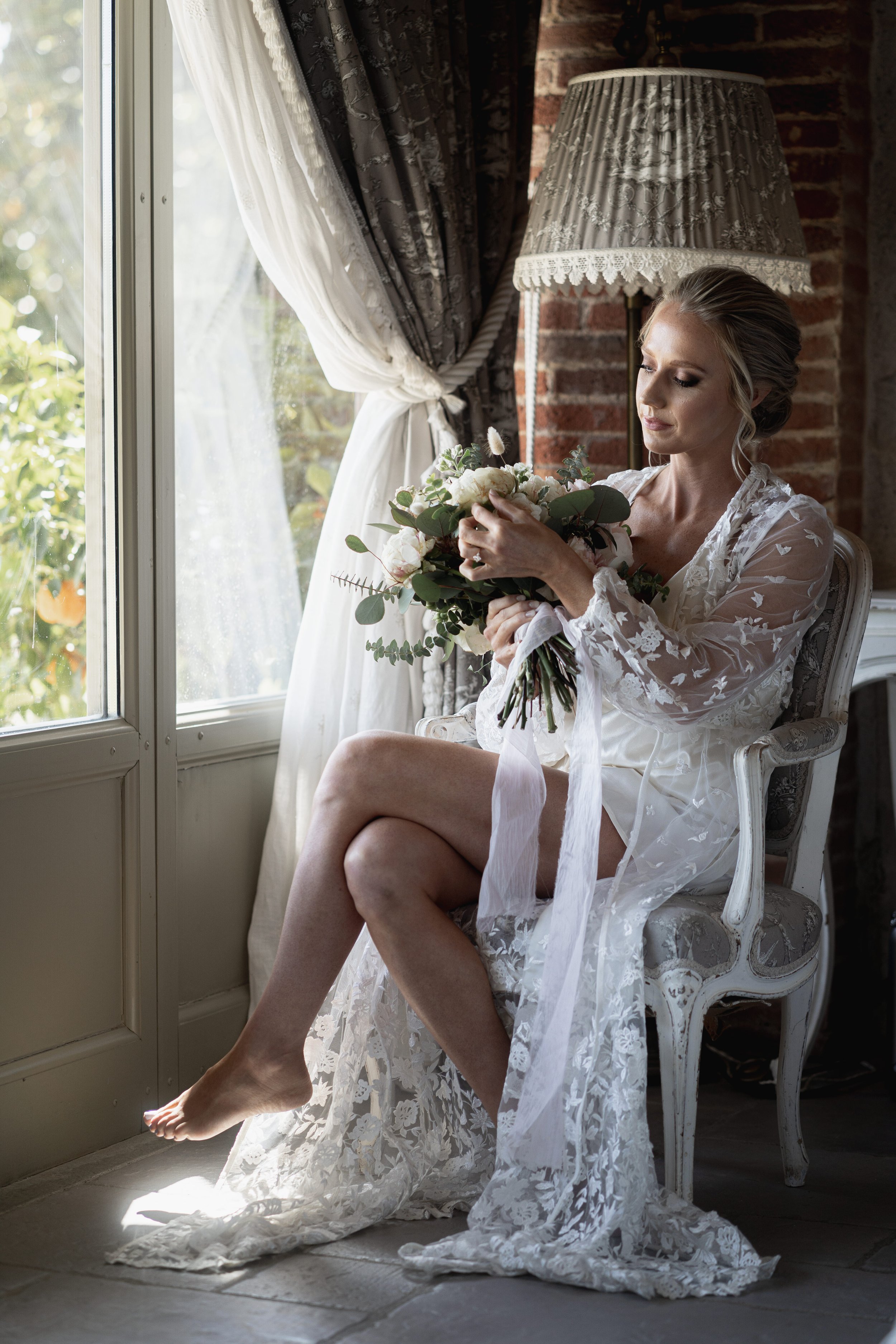  Hannah Davis in her Bustle Birmingham gown during her wedding in Italy. 