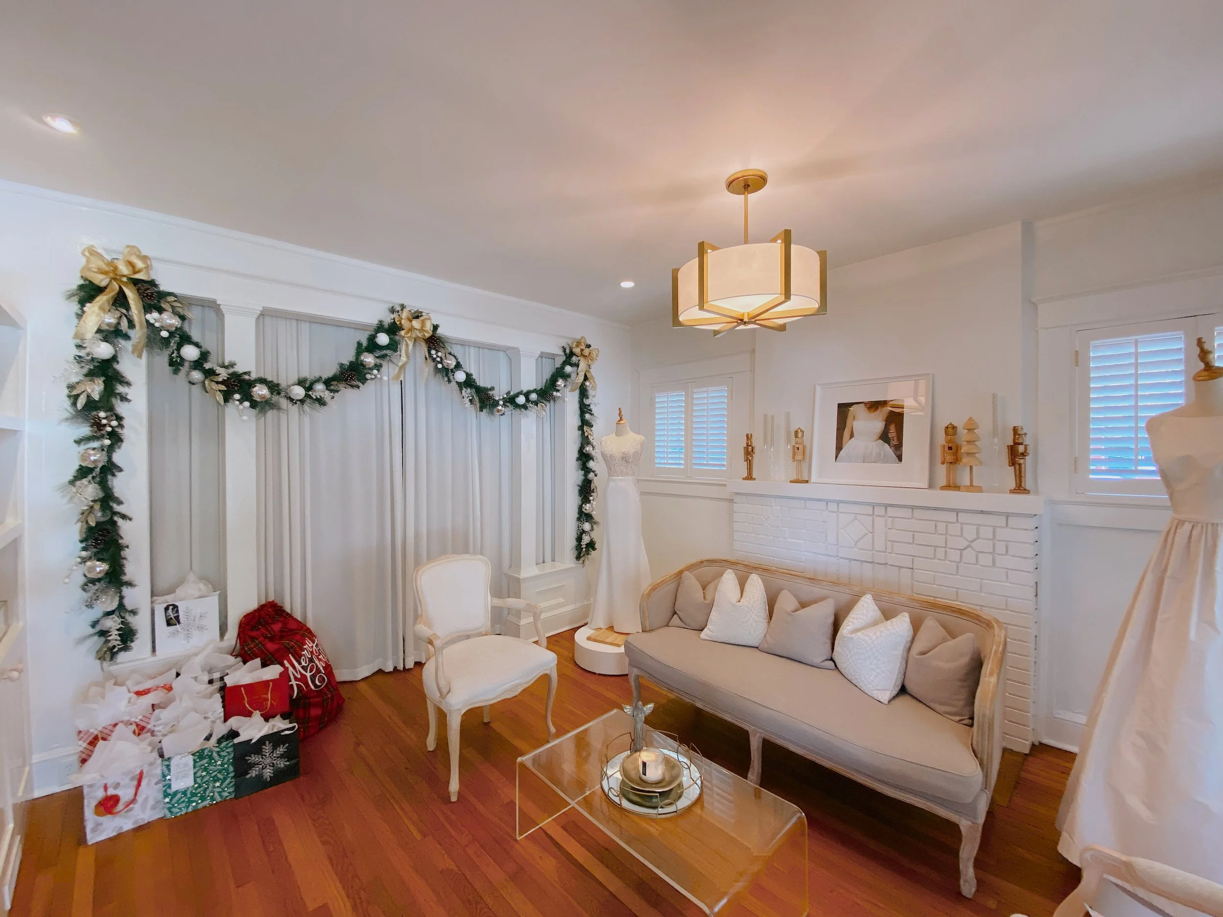 BUSTLE IS DRESSED FOR CHRISTMAS