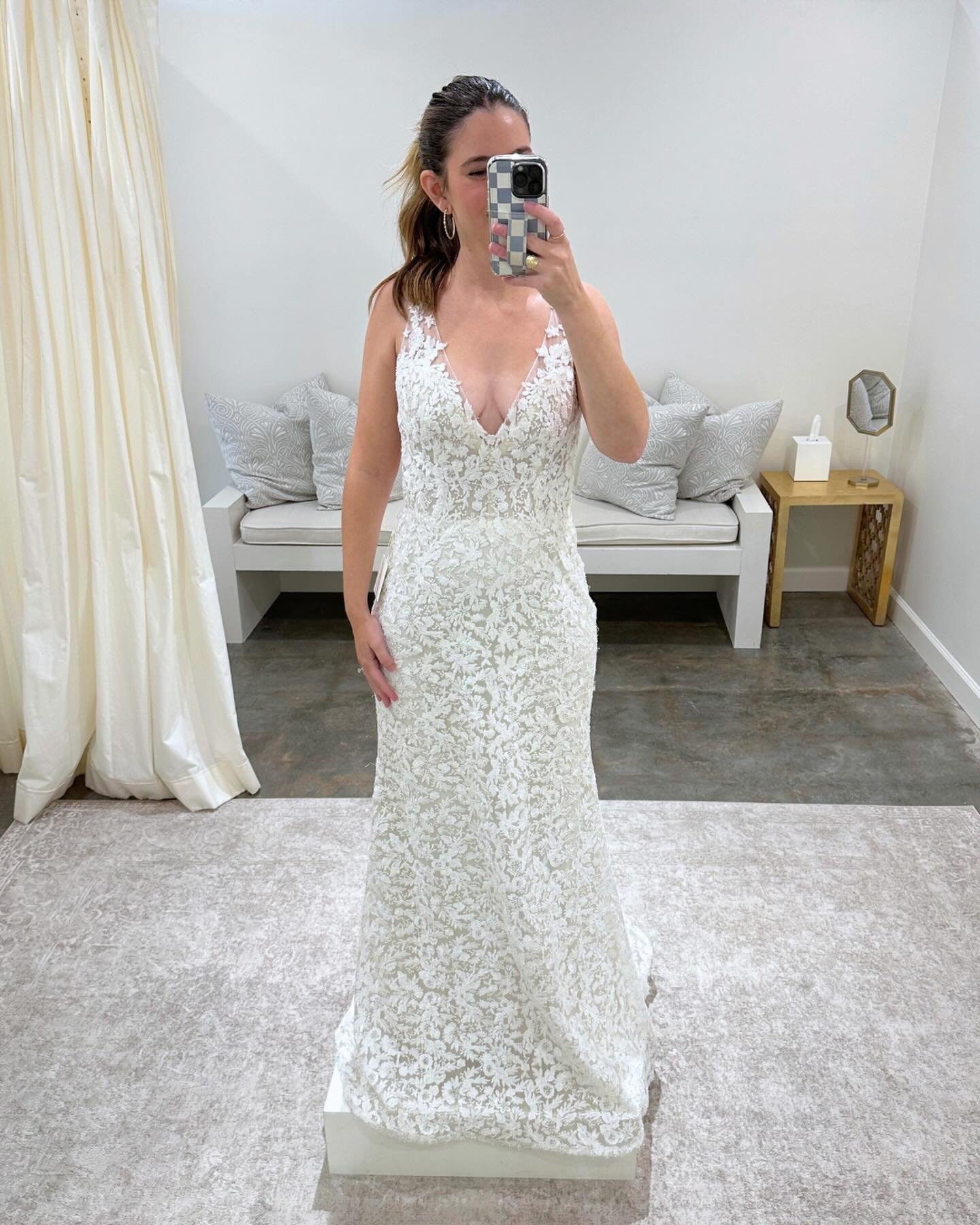 What better way to say GOODBYEEE to sunday scaries than with NEW ARRIVALS?!

Book your appointment today and let us help you find your perfect match.

See you then🕊️

#bridal #bridalshop #bride #alabamabride #alabamawedding #weddingdress #birmingham