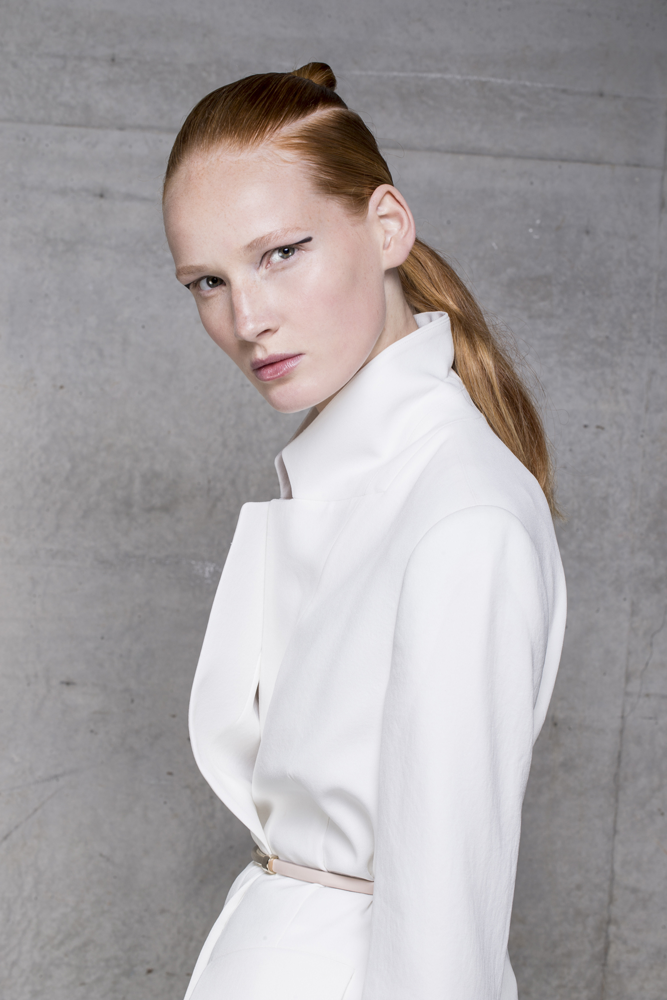 WITCHERYSS16BEAUTY-30LR.jpg