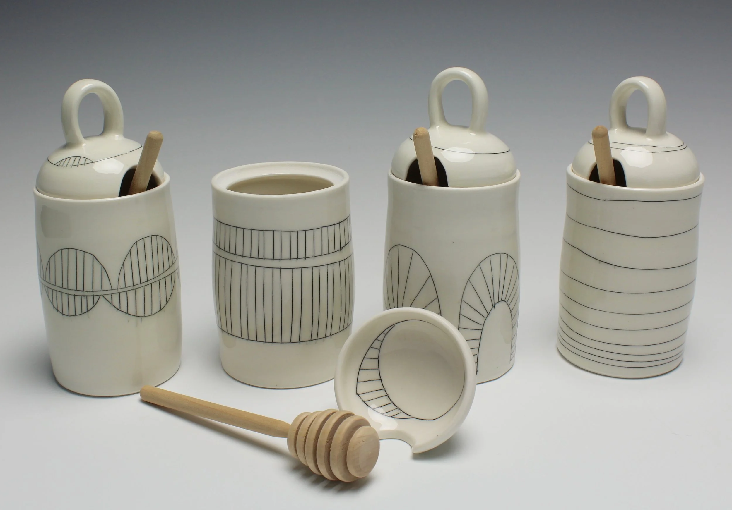 Class: Wheel Throwing with Porcelain  