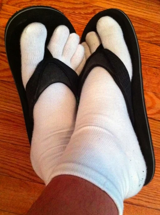 toesocks.jpg