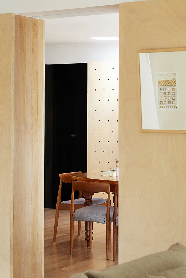 glimpse to dining room