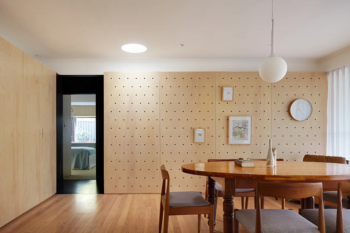 glimpse to kid's bedroom