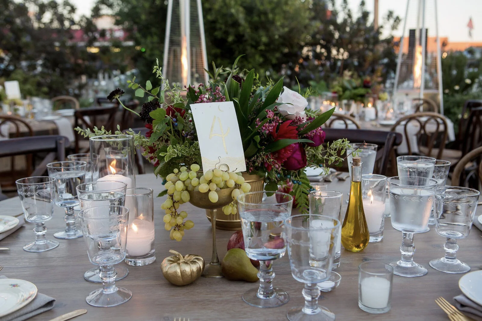 A R A N & M I C H A E L' S W E D D I N G EVENT DECORATOR CALLIGRAPHY • PENMANSHIP FLORALS BY MOON CANYON