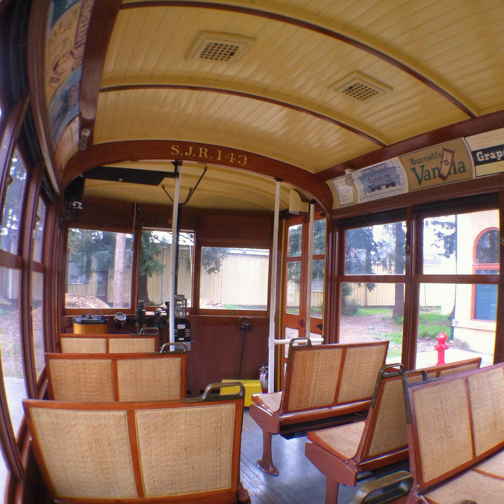 HistorySJ_trolleySeats2.jpg