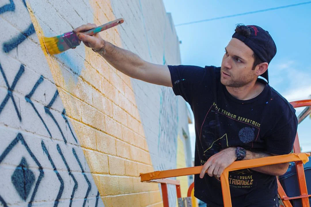 Ukulele Lounge building mural