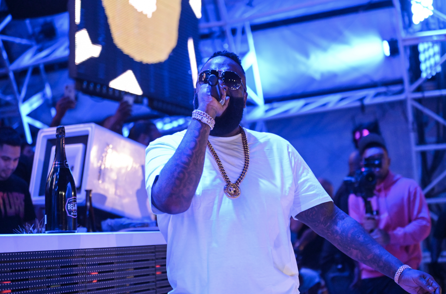 Rick Ross celebrates his upcoming album release at DAYLIGHT Beach Club ’s ECLIPSE pool party at Mandalay Bay Resort and Casino on Thursday, August 1. Images Courtesy of Daylight.