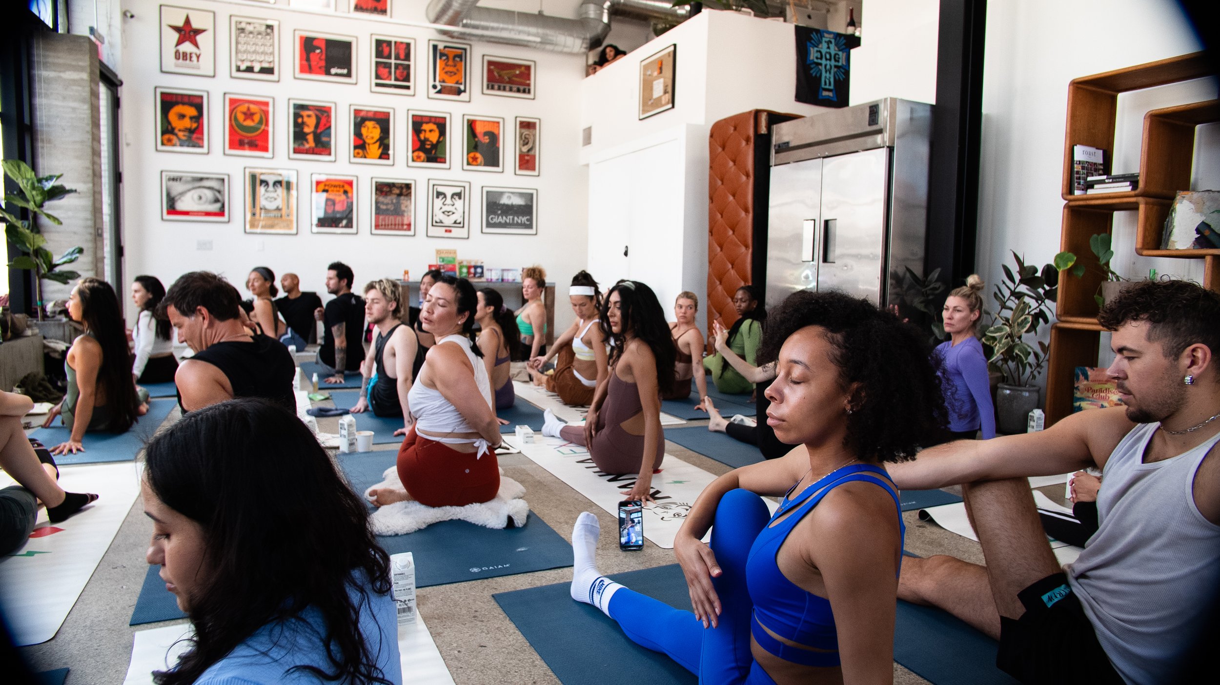  KANHA + Alo Yoga instructor DeAndre Sinette for a cannabis-paired yoga and meditation session. 