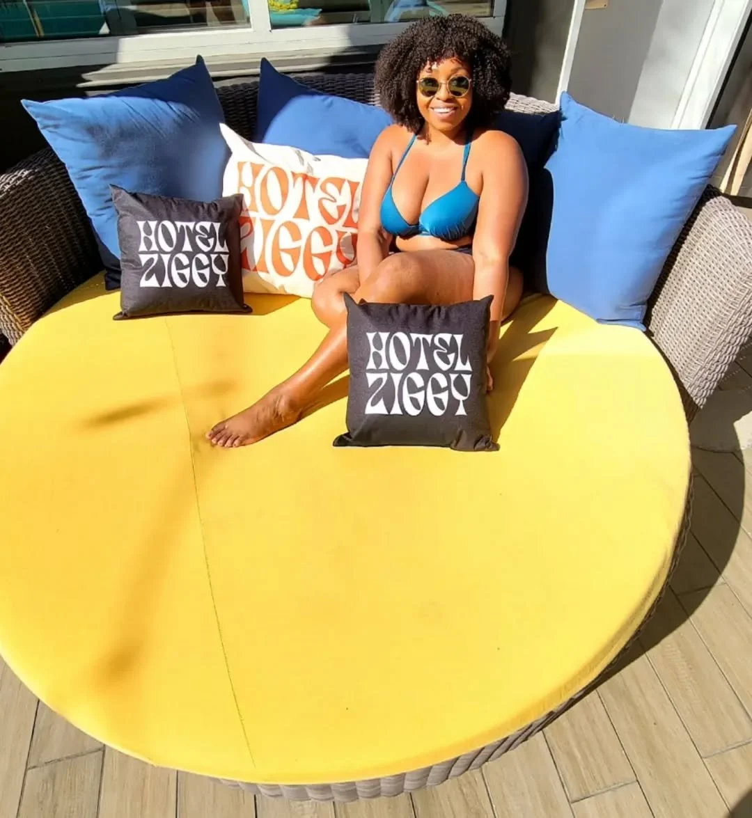 Such a fun stay at @hotelziggy 

The boutique hotel is right along the Sunset Strip and is the perfect kick off spot for a night on the town! The music-centric space has the below cool features:

💿 Vinyl players in the remodeled suites. Each suite h