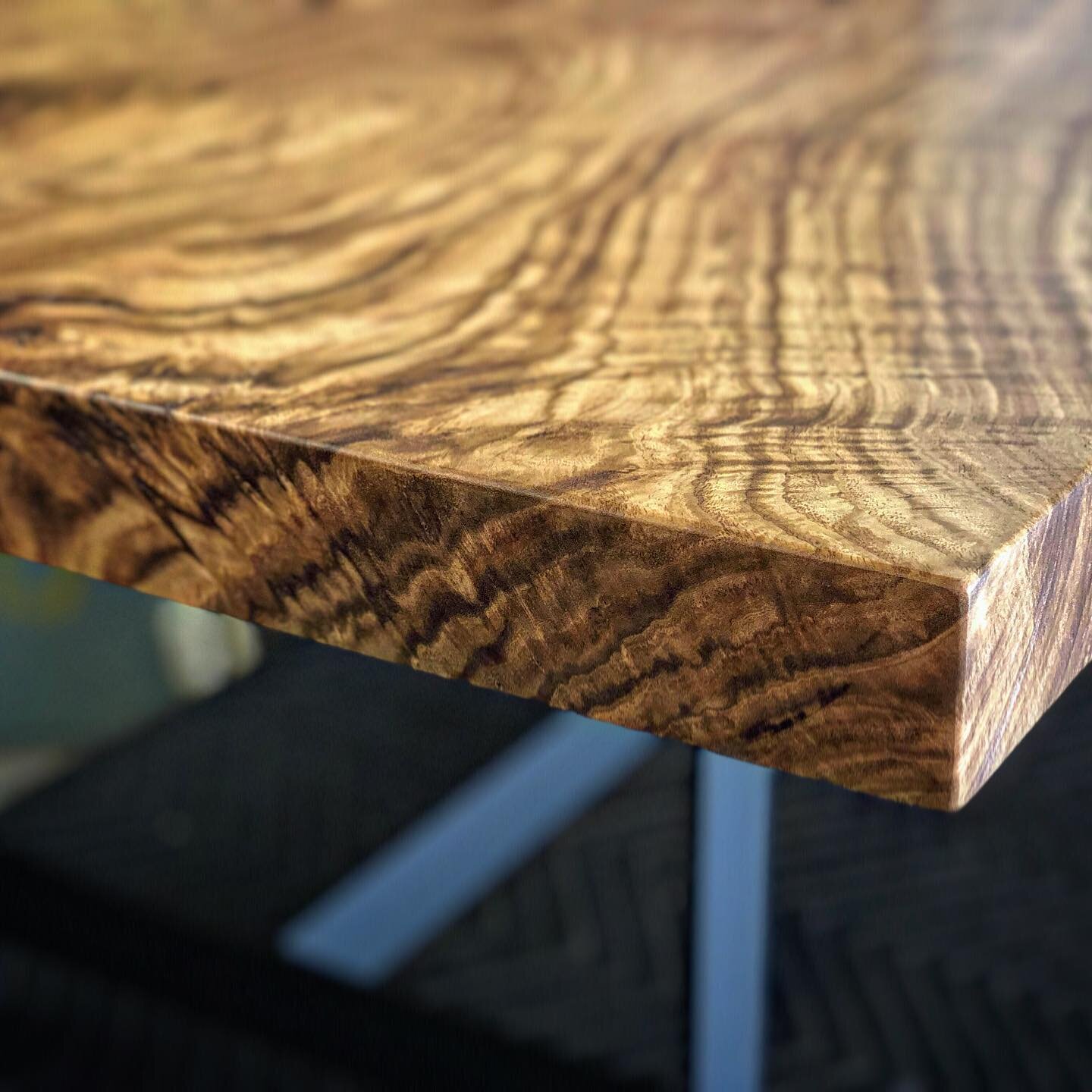 Cross section detail of Dennis&rsquo; almost-completed, highly figured Elm coffee table. Like marble cake&hellip;you wanna sink your teeth into it