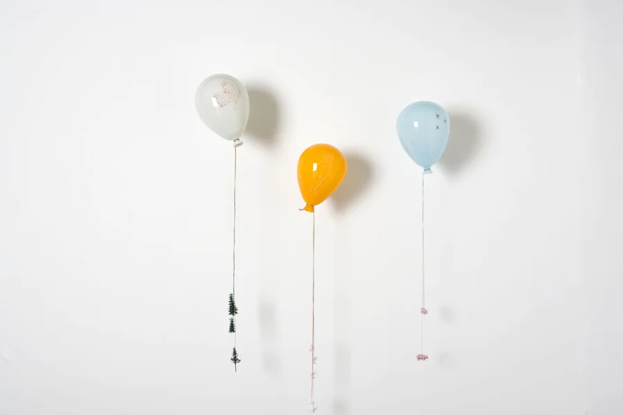 Hiromi_Balloon_Shadow.jpg