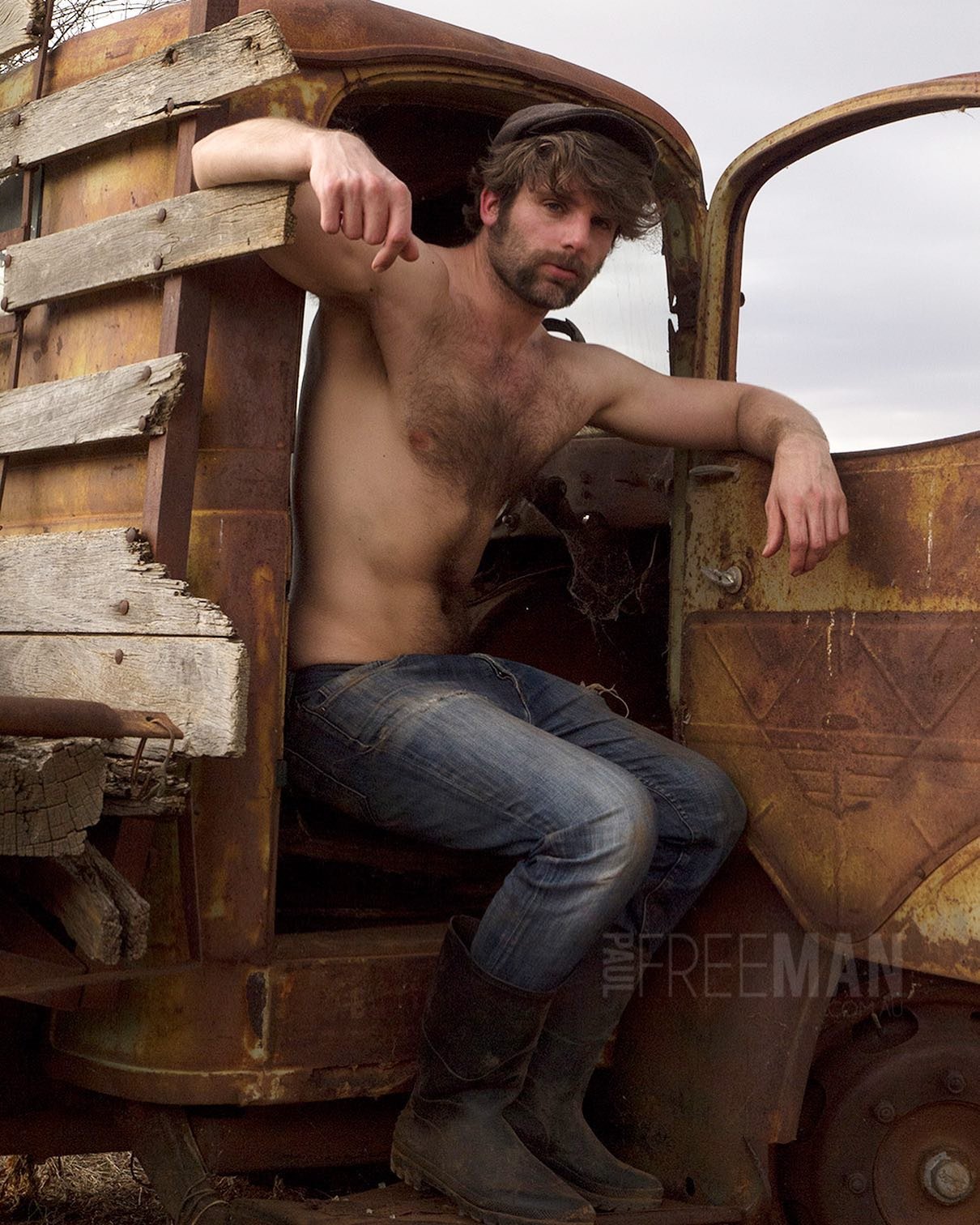 I love the evocative textures of an old truck! 
A hitherto unpublished portrait of Seth from a shoot for my book Larrikin Yakka 
@seth_r_dale